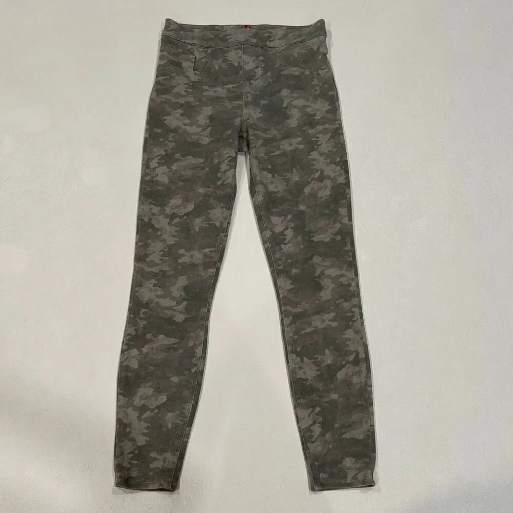 Spanx Camo Print Shaping Leggings Size Small Petite S/P
